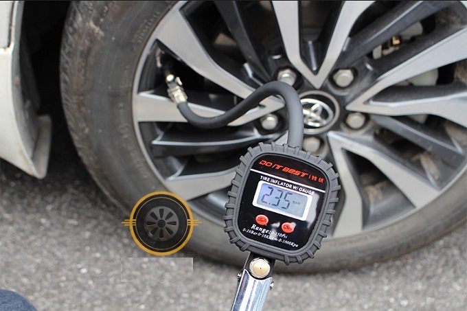 Tầm quan trọng của đồng hồ đo &aacute;p suất lốp điện tử