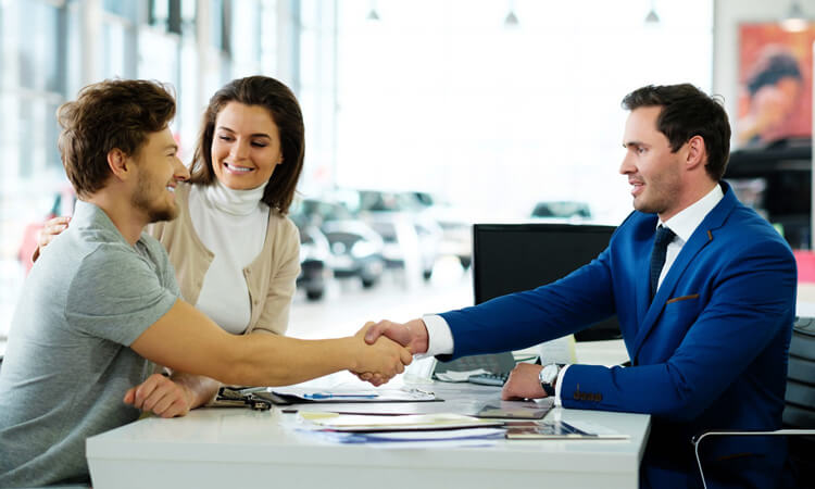 Kh&aacute;ch H&agrave;ng