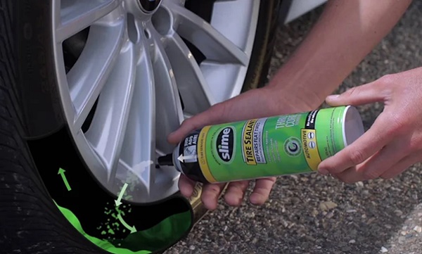 Keo tự v&aacute; l&agrave; g&igrave;? C&oacute; n&ecirc;n d&ugrave;ng keo tự v&aacute; lốp &ocirc; t&ocirc;?